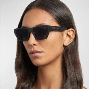 Marc Jacobs Oversized Logo Plastic Cat-Eye Sunglasses